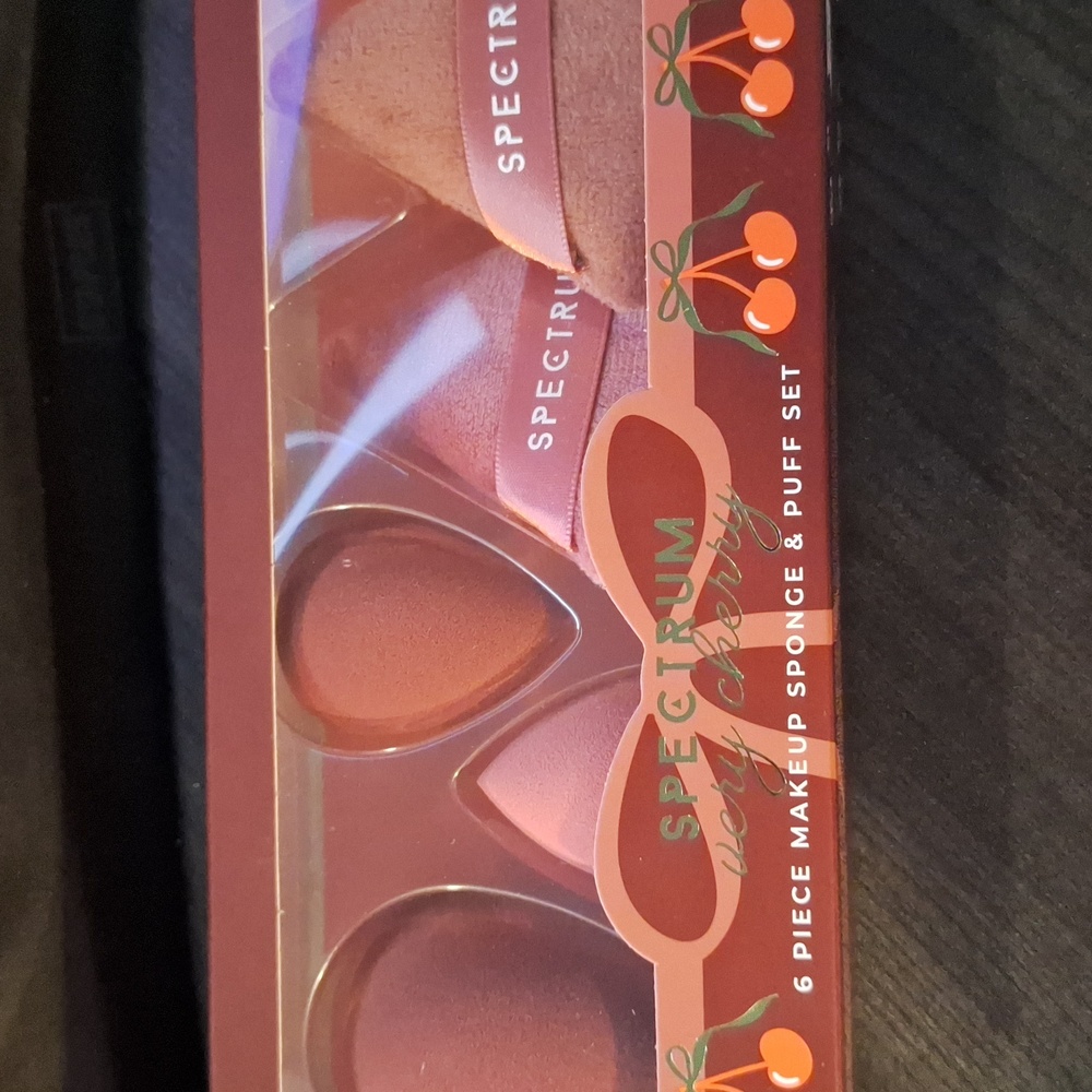 New Spectrum Very Cherry 6 Piece Sponge & Puff Bundle
